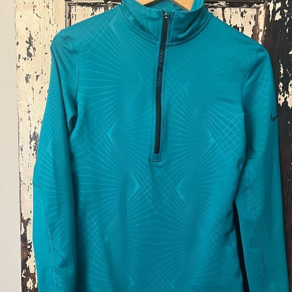Nike Pro women’s Hyperwarm Running 1/4 zip technical long sleeve. Size M. - Picture 1 of 10